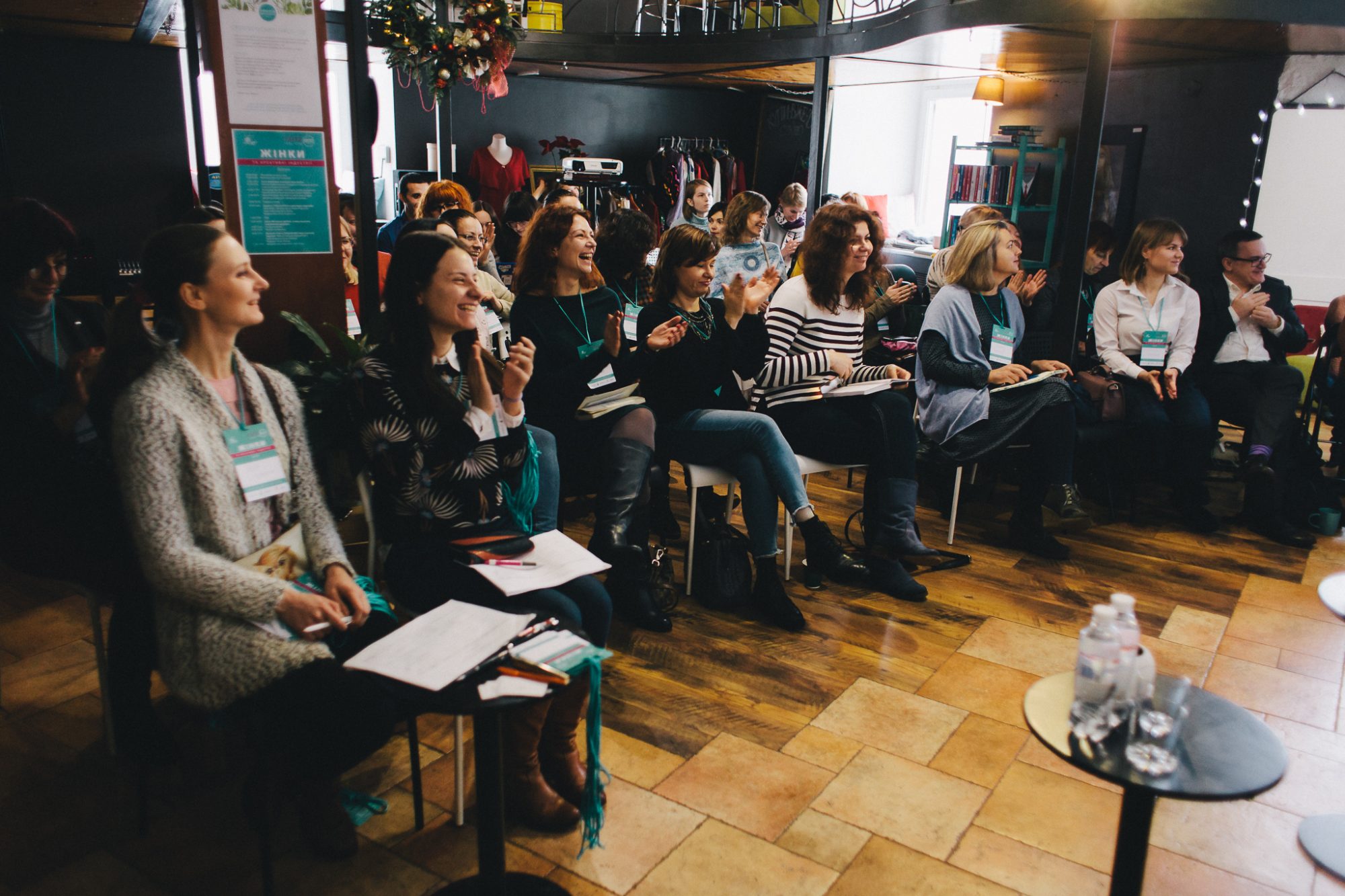 Як це - вп'ятьох заснувати креативний простір для жінок
