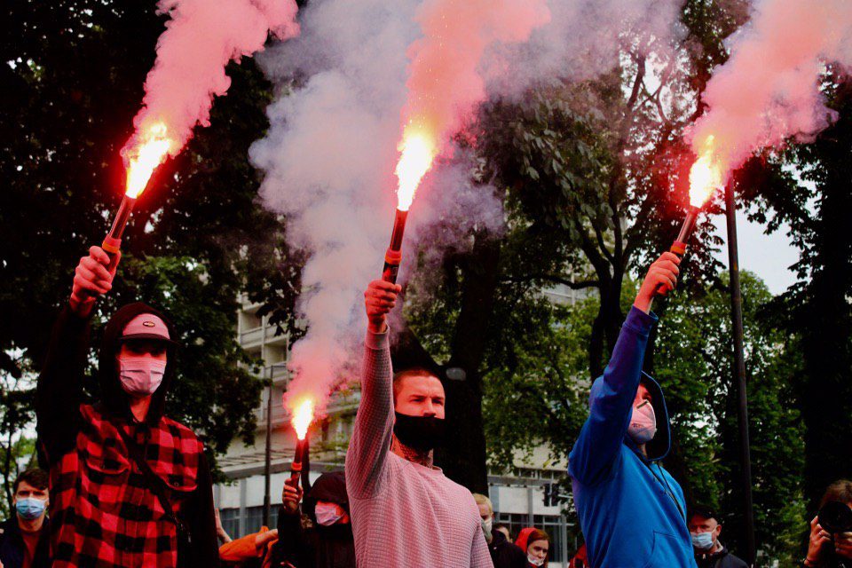 Кому дзвонити, коли ґвалтує поліція?