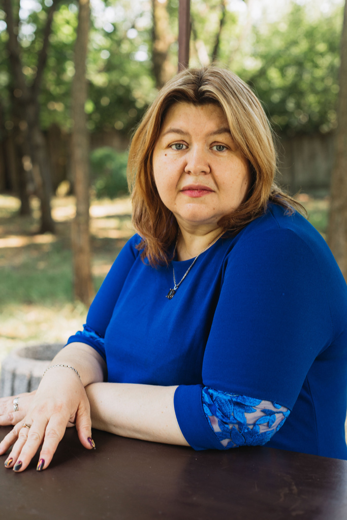 «‎За два роки роботи жодному волонтеру, жодній людині ми не сказали “‎Ні”». Історія керівниці шелтеру в Ясногірці Олени Спрогіс