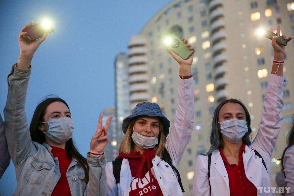 Вісник сексизму Vol. 49: Фемінізація країни