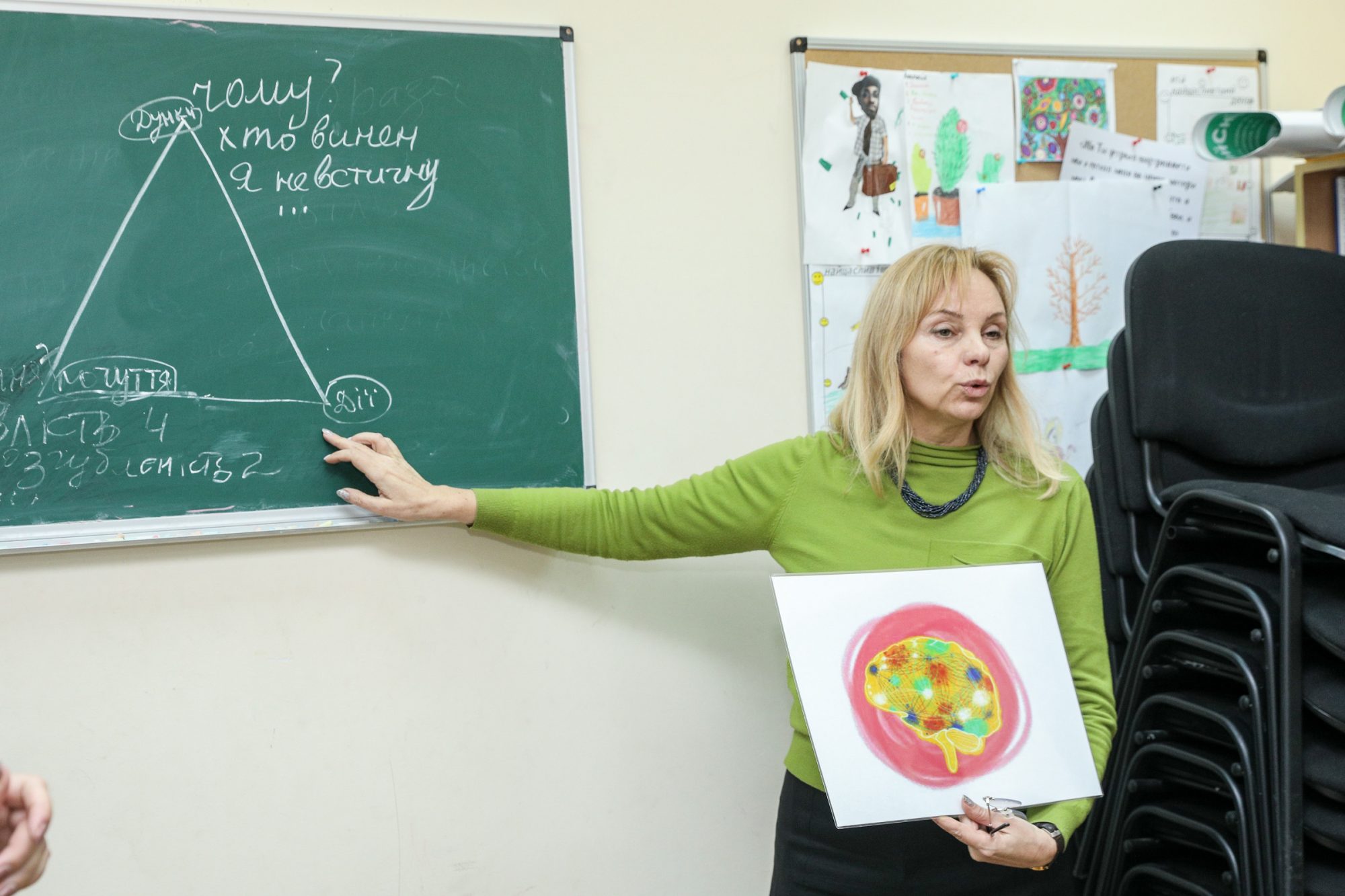 «Обережно, двері зачиняються»: Як мобільні бригади допомагають жінкам вирватись із кола домашнього насильства