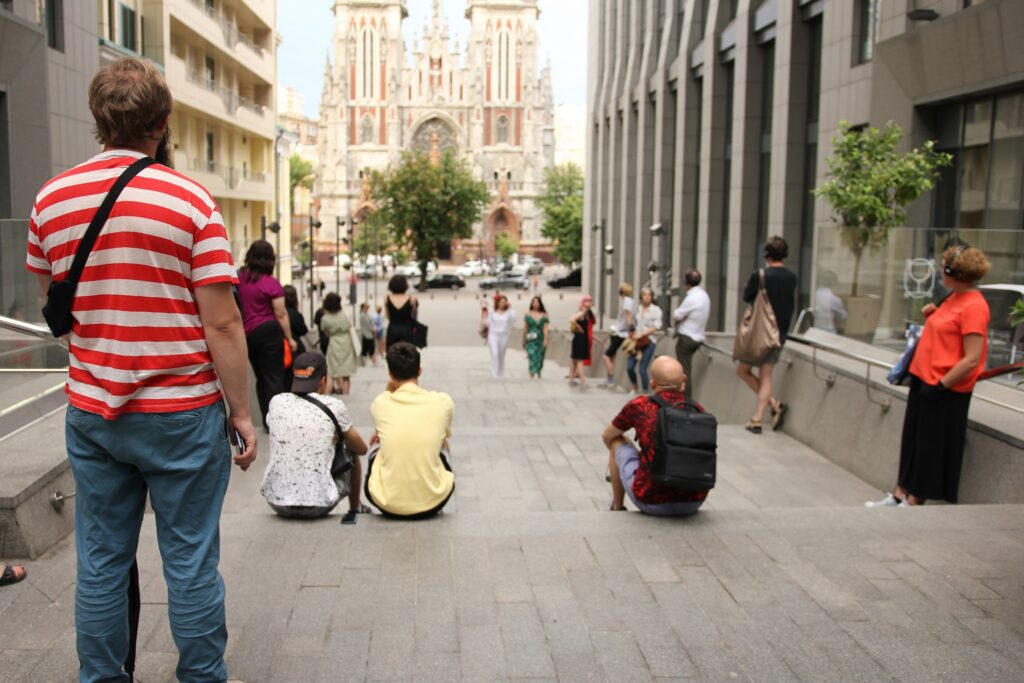 «Менше засудження і більше емпатії». Прогулянка «Зникла подруга»