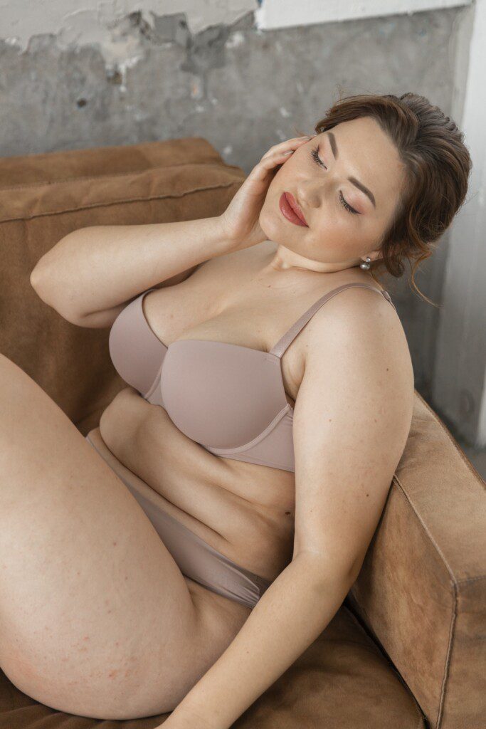 «Хвилі на тілі». Palmer`s запустив проєкт про прийняття свого тіла 